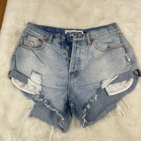 The Laundry Room Jean Shorts - Picture 3 of 9
